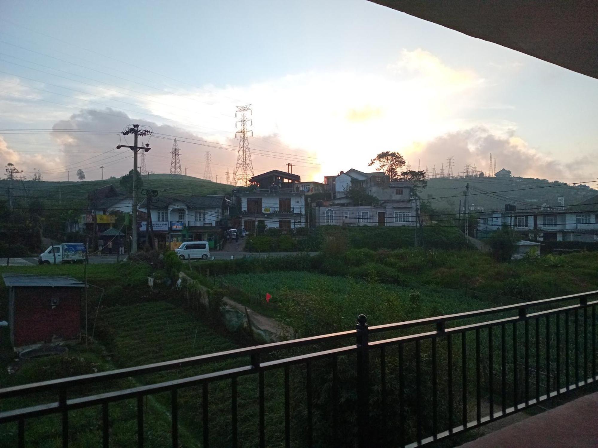 Serenity Heights 努沃勒埃利耶 外观 照片